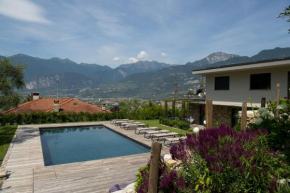 YUGOGO ARCO LUXURY PANORAMICO